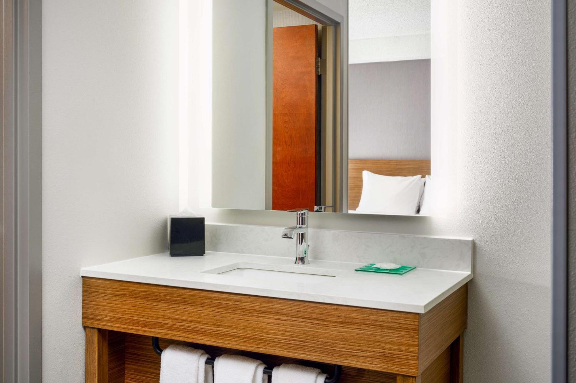 Hyatt Place Greensboro Εξωτερικό φωτογραφία