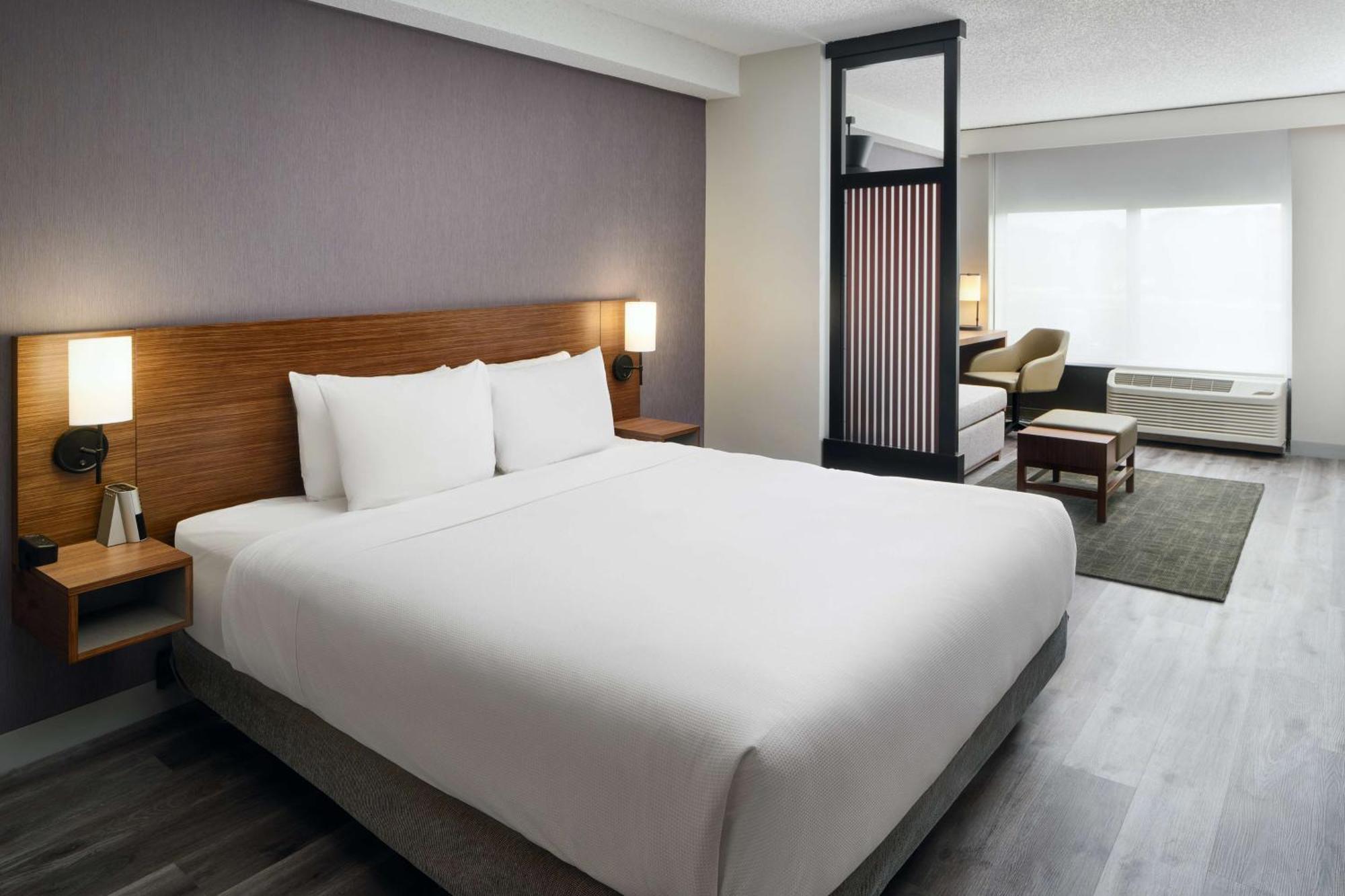 Hyatt Place Greensboro Εξωτερικό φωτογραφία