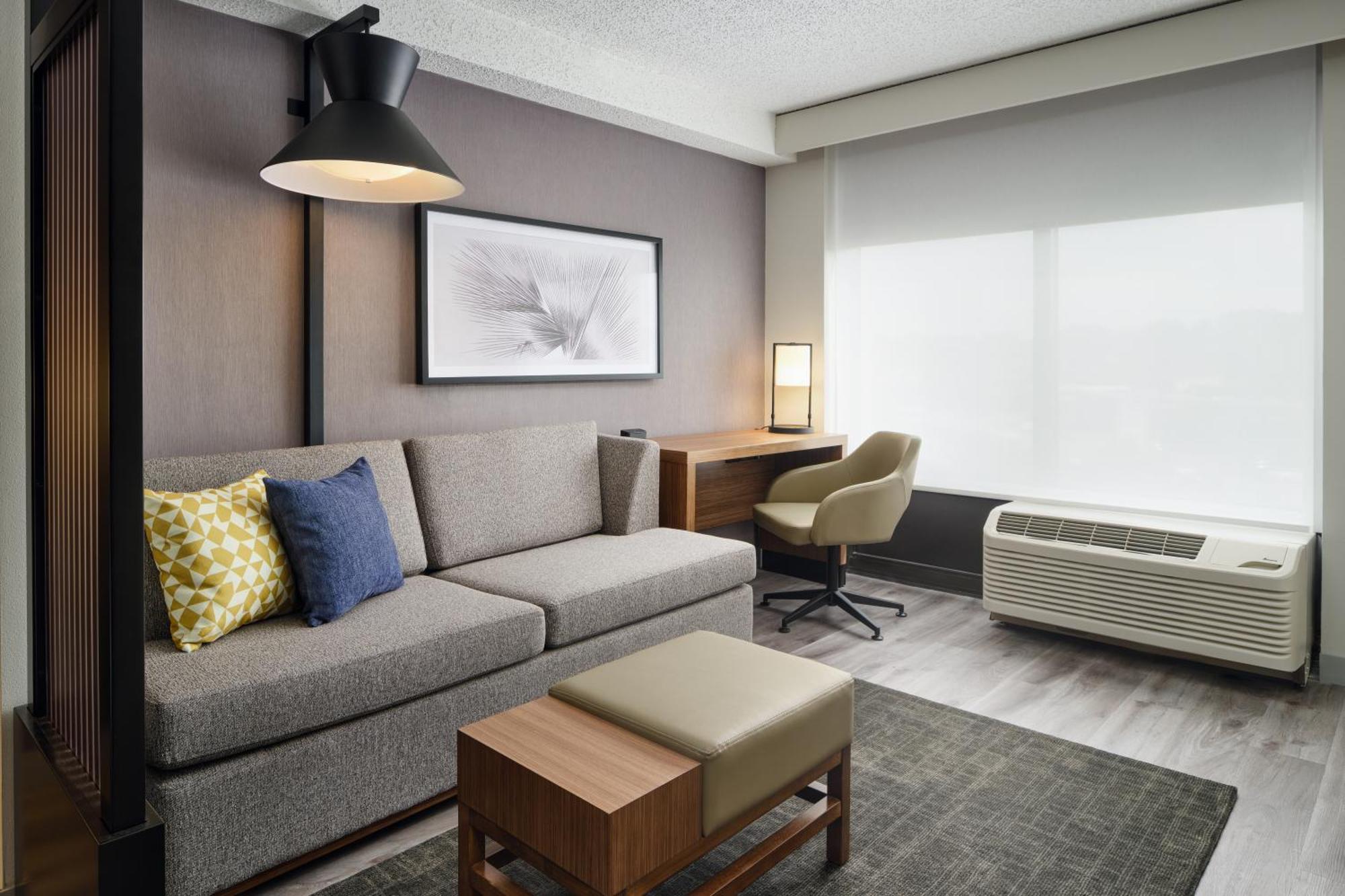Hyatt Place Greensboro Εξωτερικό φωτογραφία