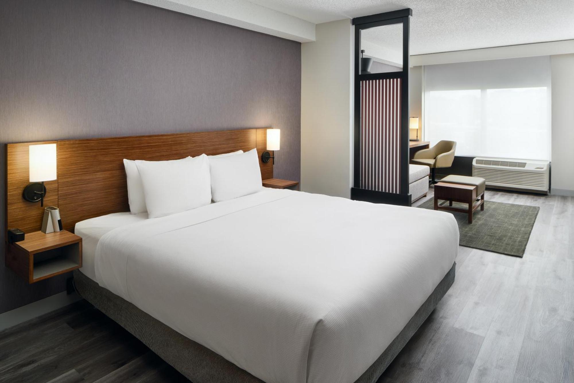 Hyatt Place Greensboro Εξωτερικό φωτογραφία